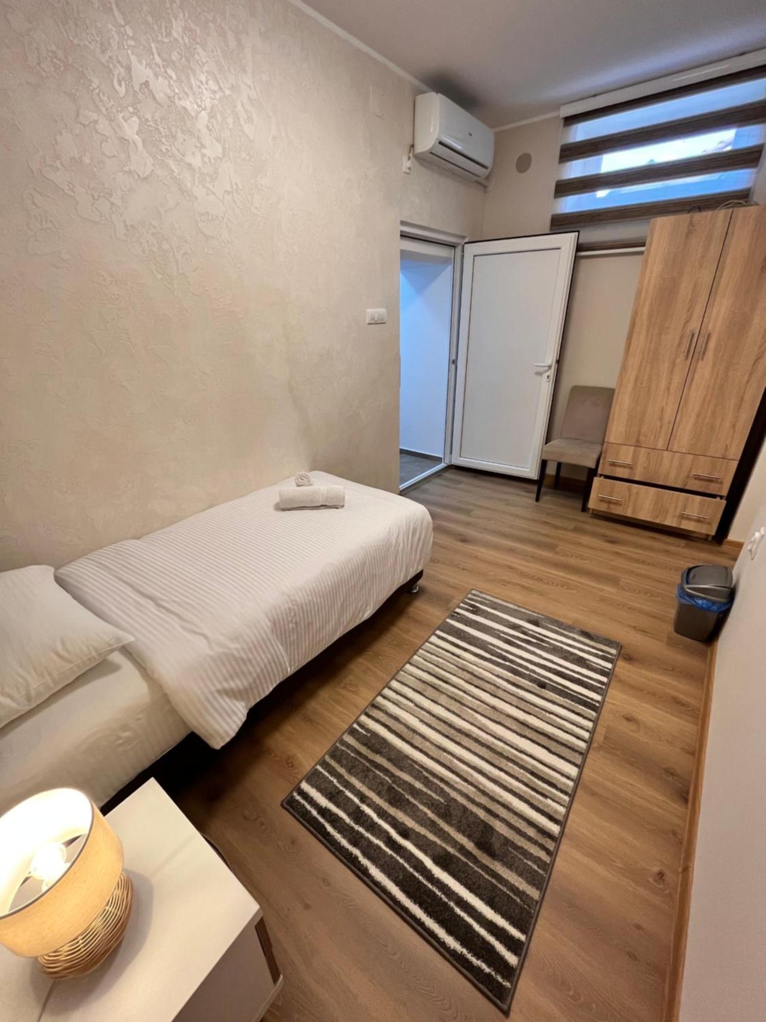 Kovac Residence ซเรนยานิน ภายนอก รูปภาพ